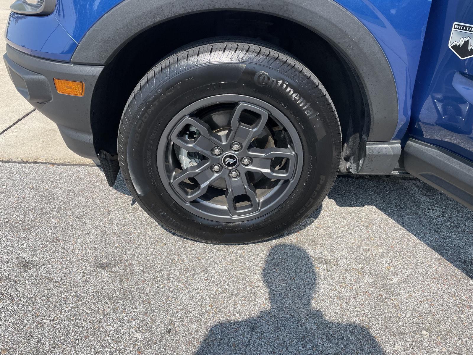 Vehicle photo 10