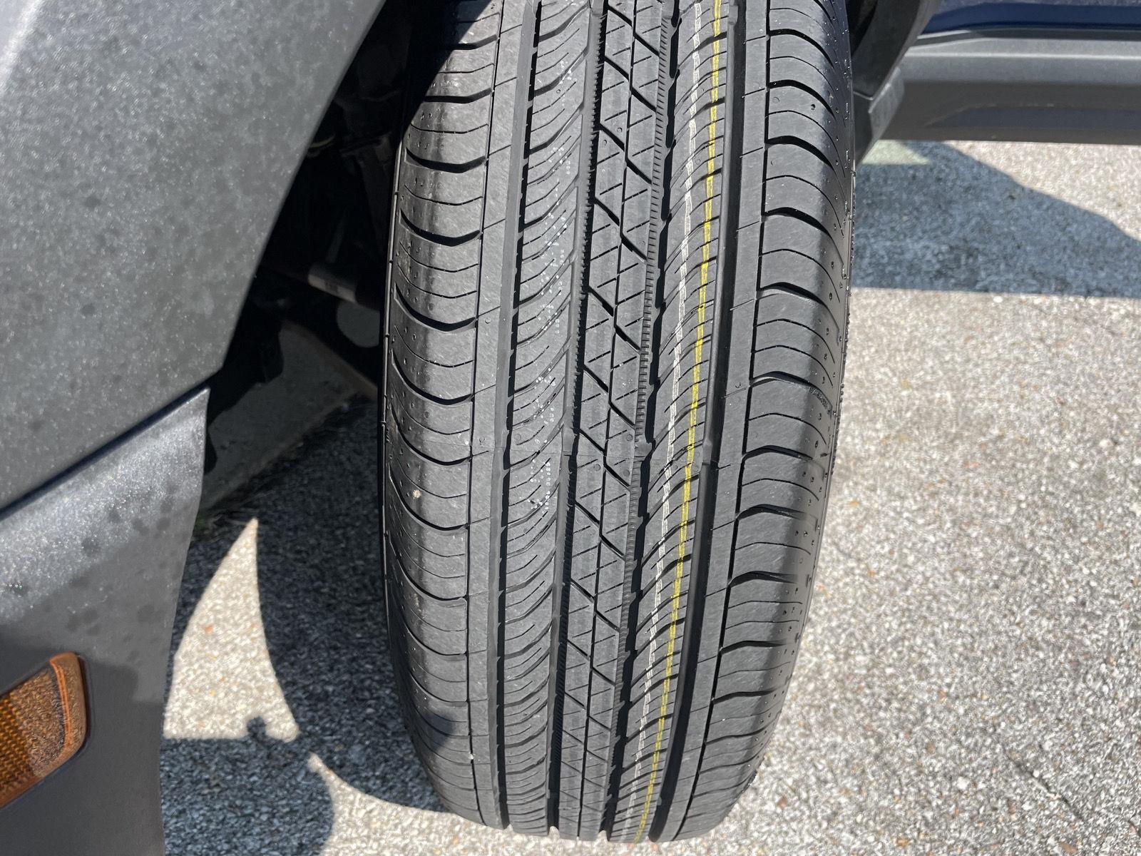 Vehicle photo 11