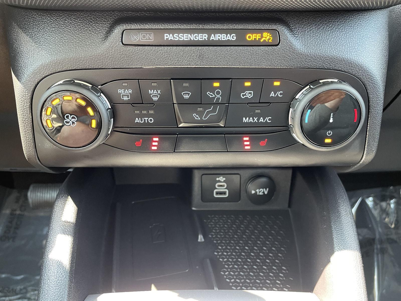 Vehicle photo 27
