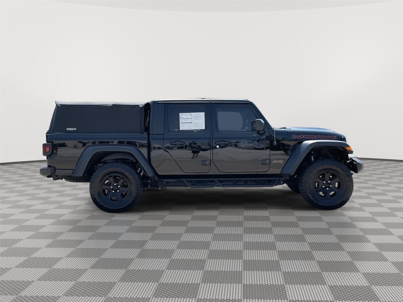 Vehicle photo 6