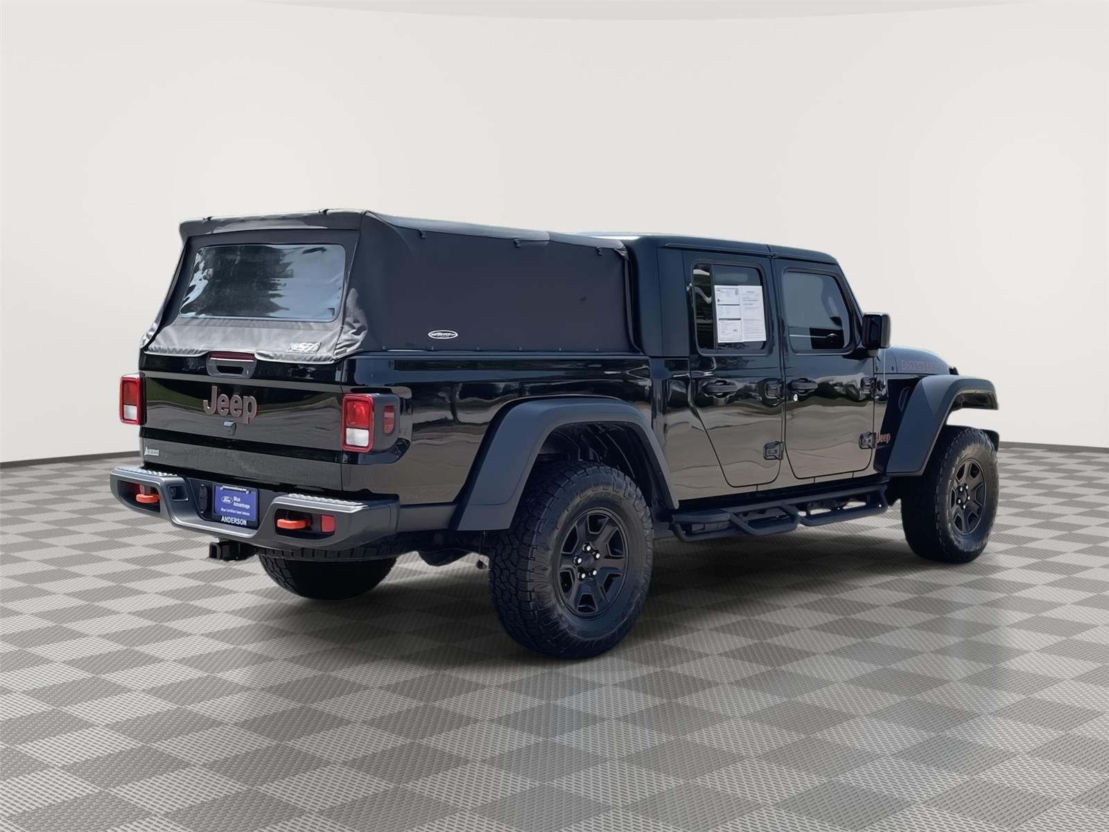 Vehicle photo 7
