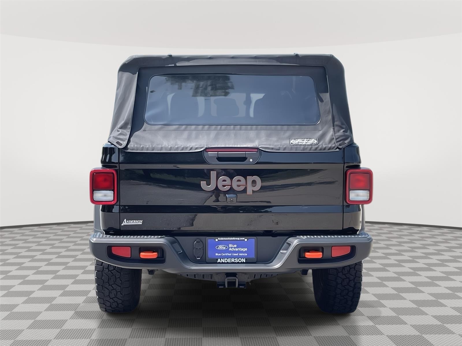Vehicle photo 8