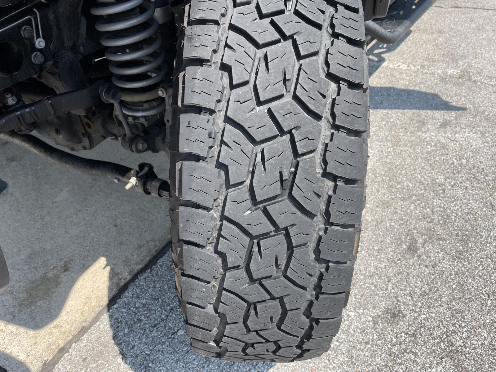 Vehicle photo 11