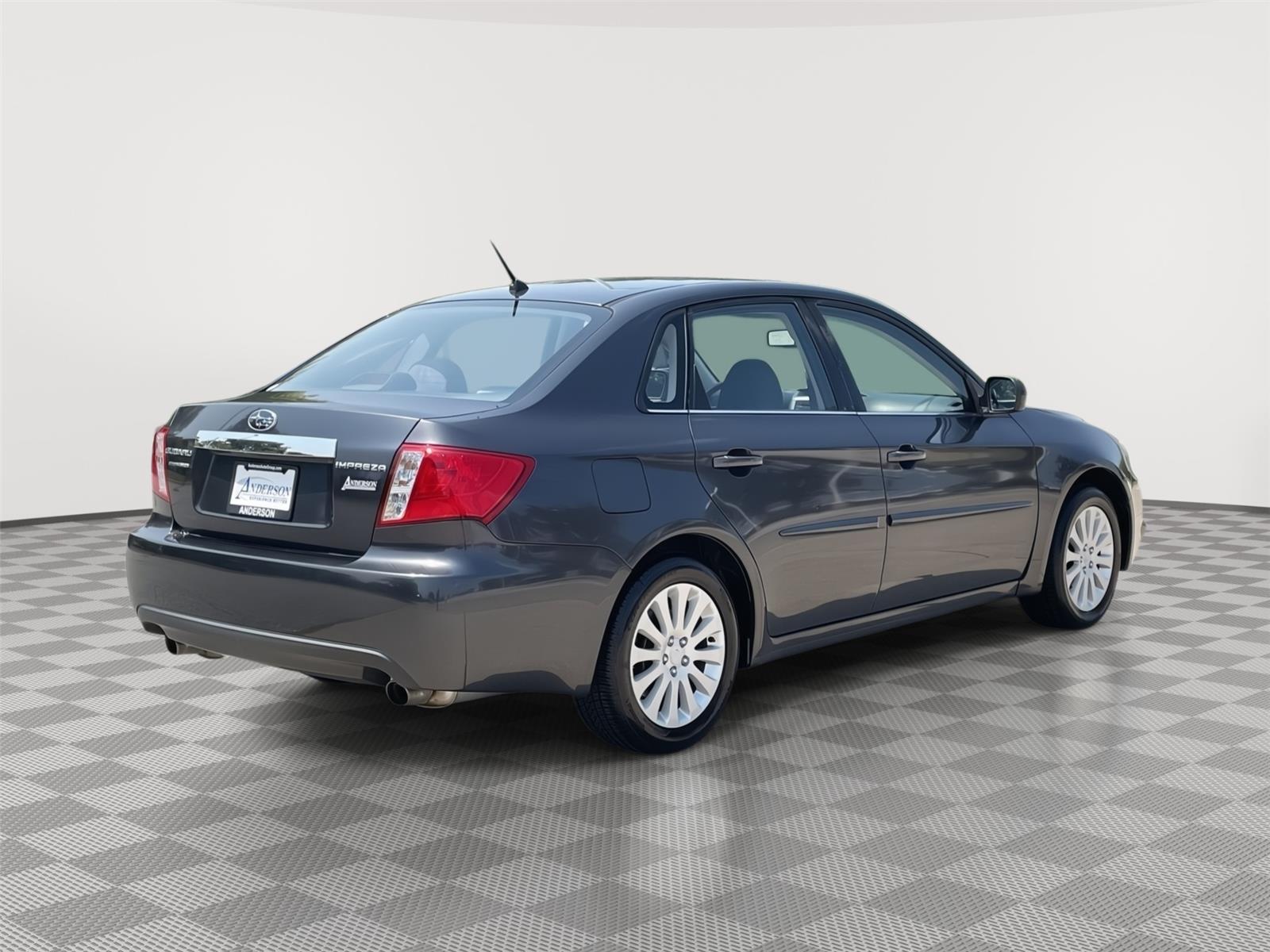 Vehicle photo 7