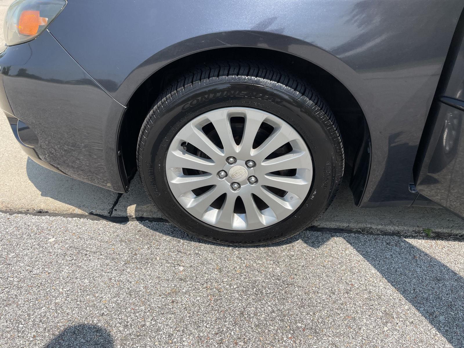 Vehicle photo 10
