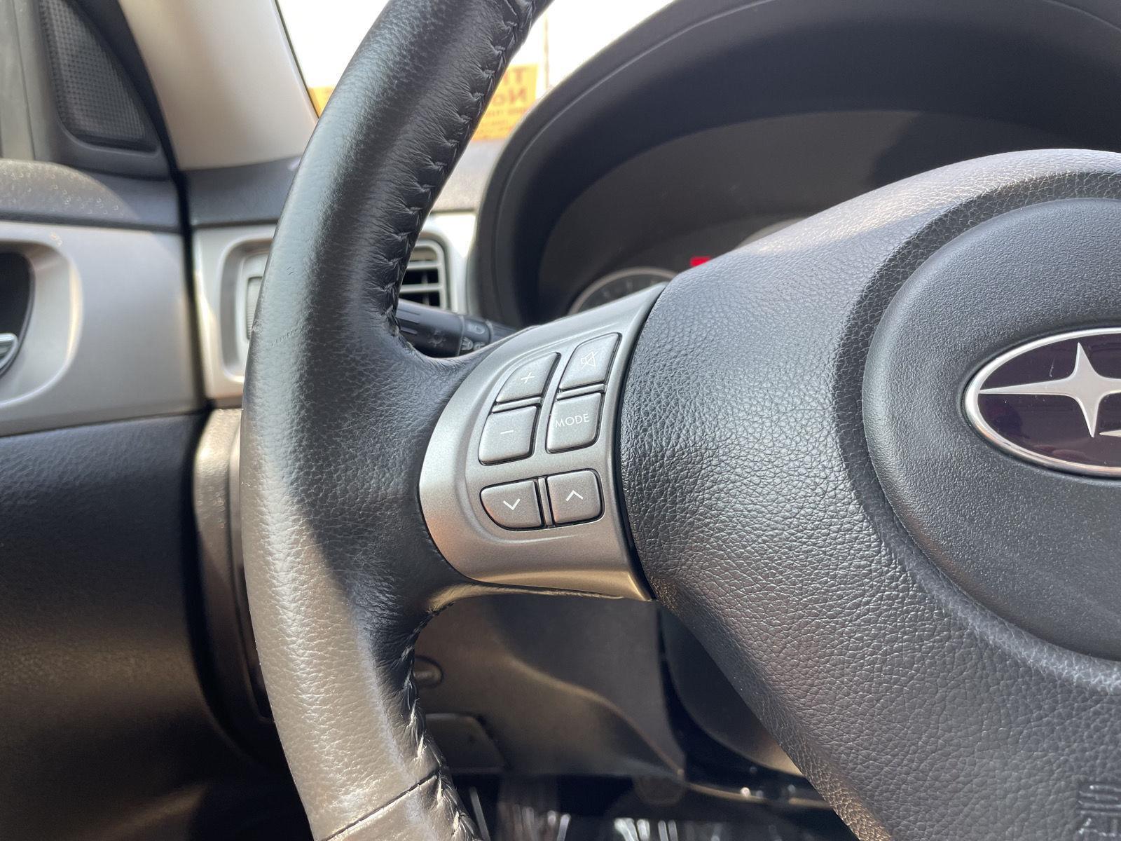 Vehicle photo 13