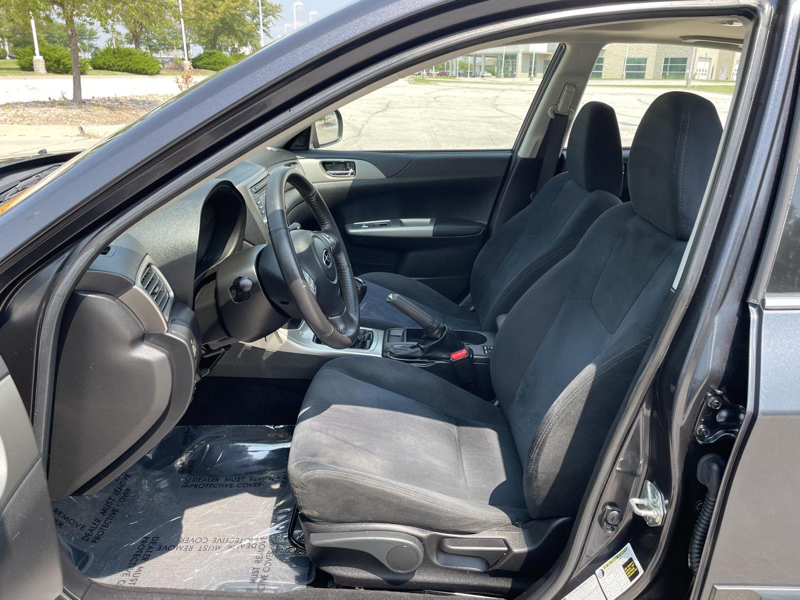 Vehicle photo 17