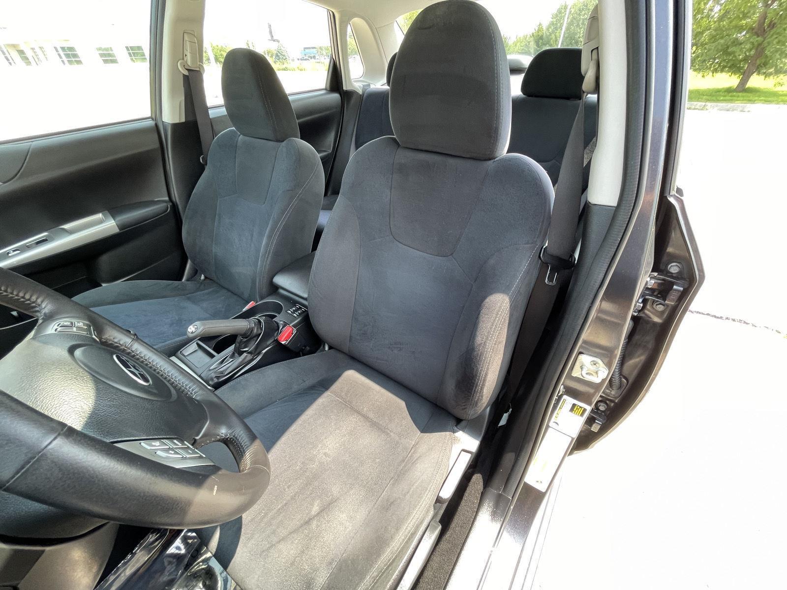 Vehicle photo 18