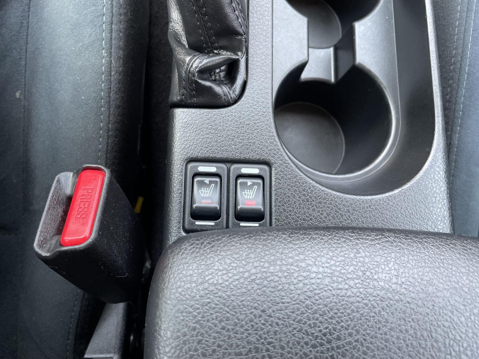Vehicle photo 27
