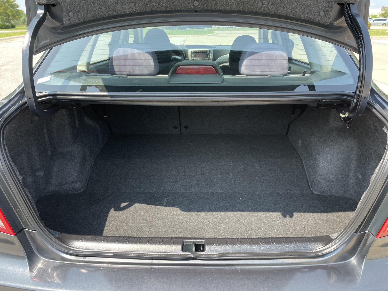 Vehicle photo 32