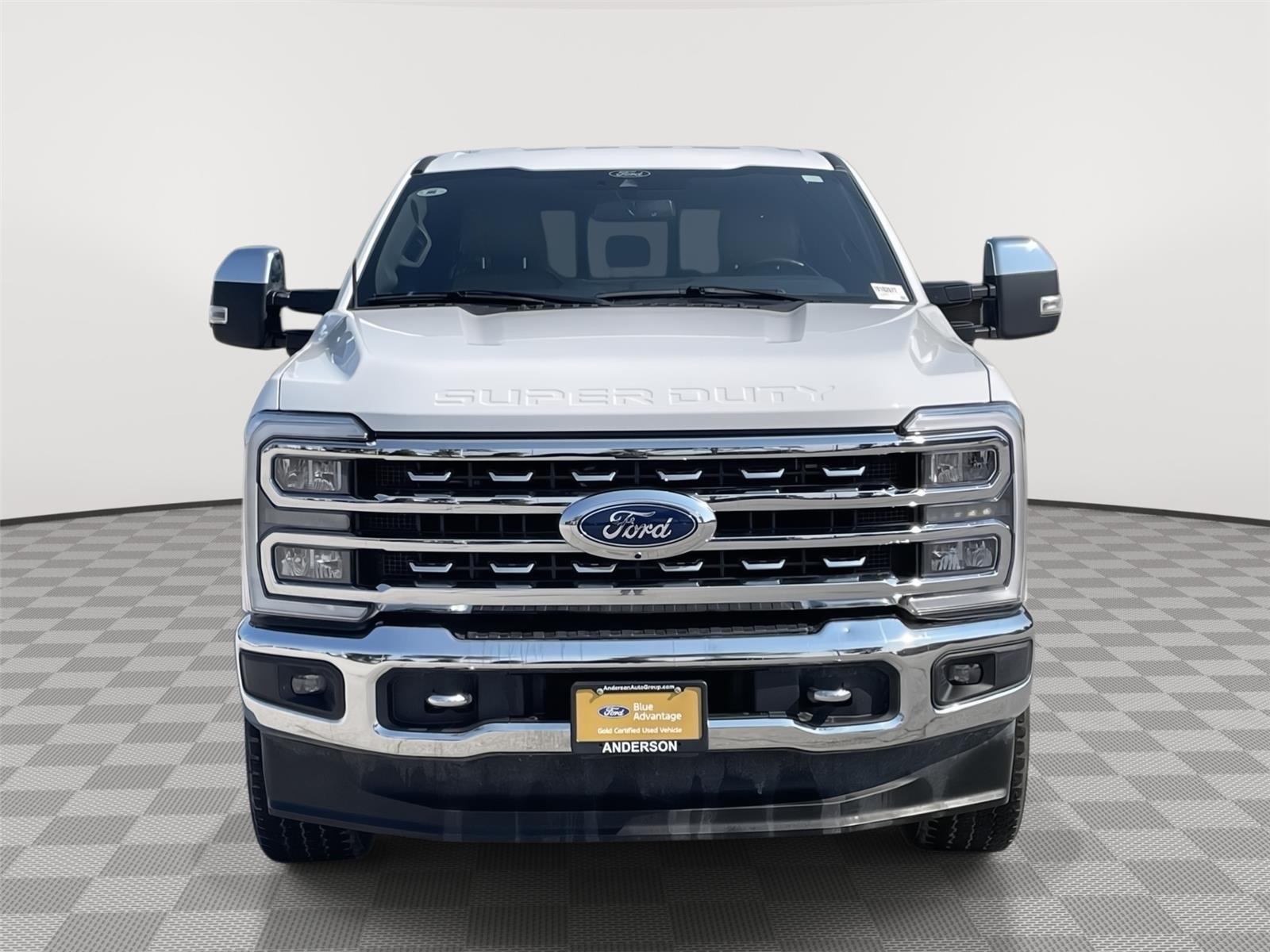 Vehicle photo 4