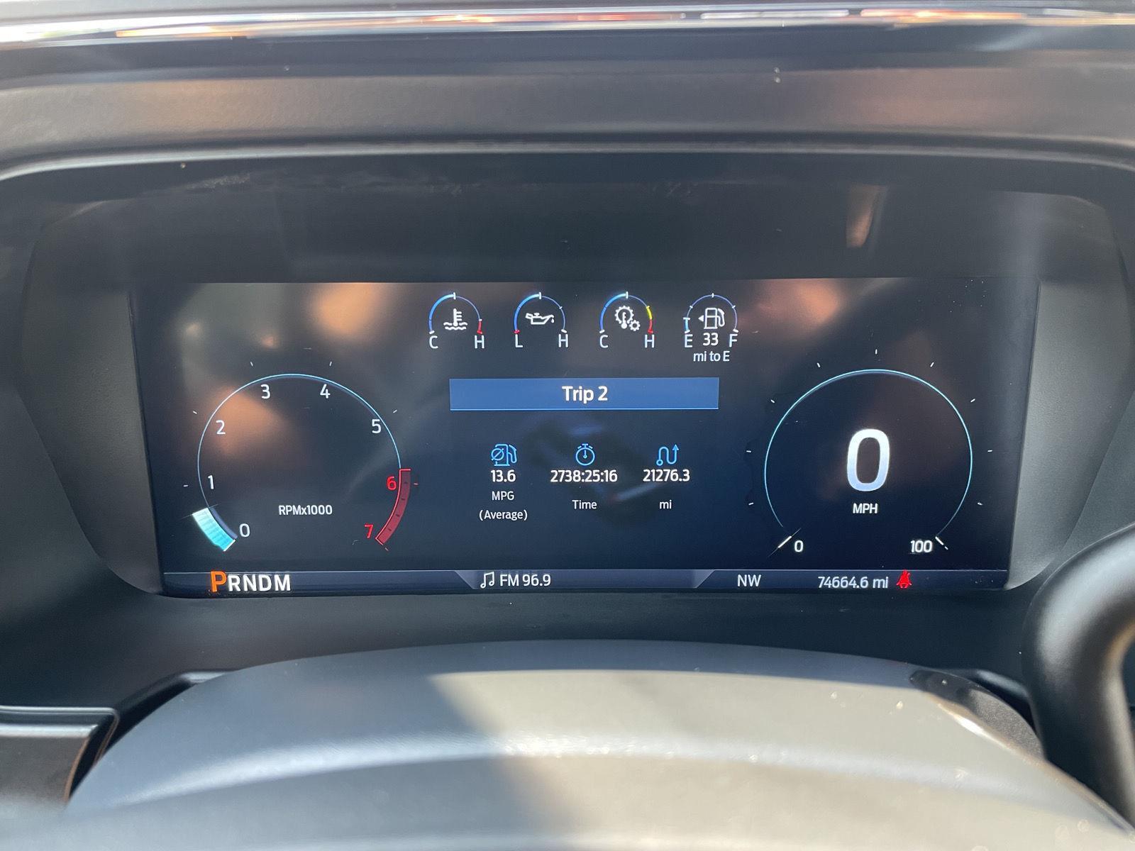 Vehicle photo 14