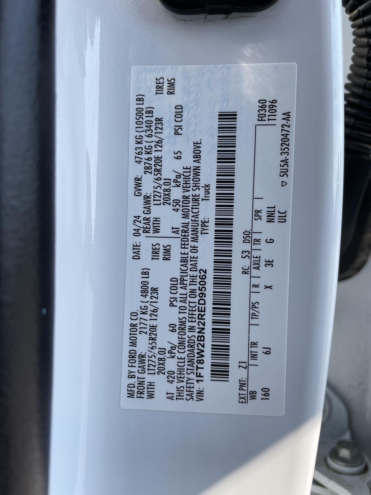 Vehicle photo 35