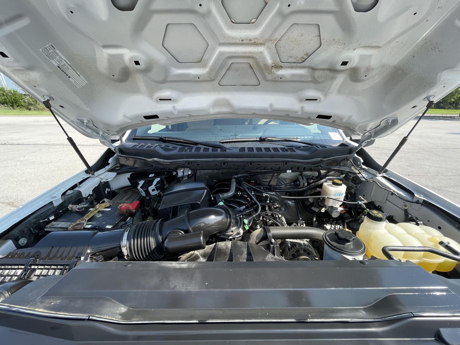 Vehicle photo 37