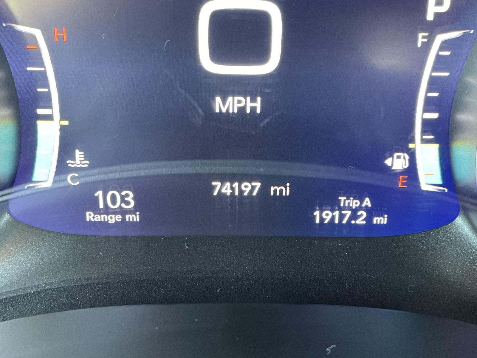 Vehicle photo 3