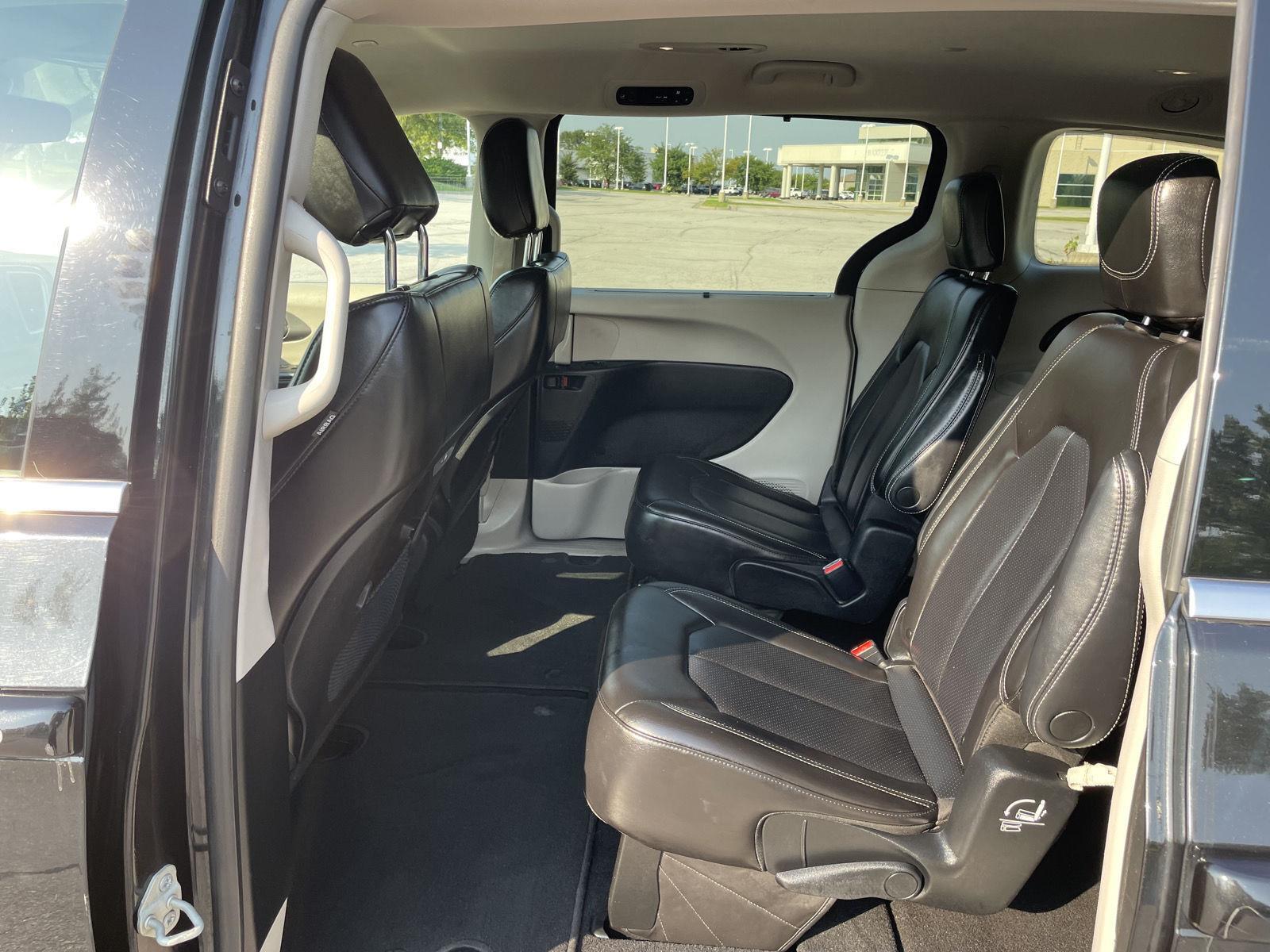 Vehicle photo 20