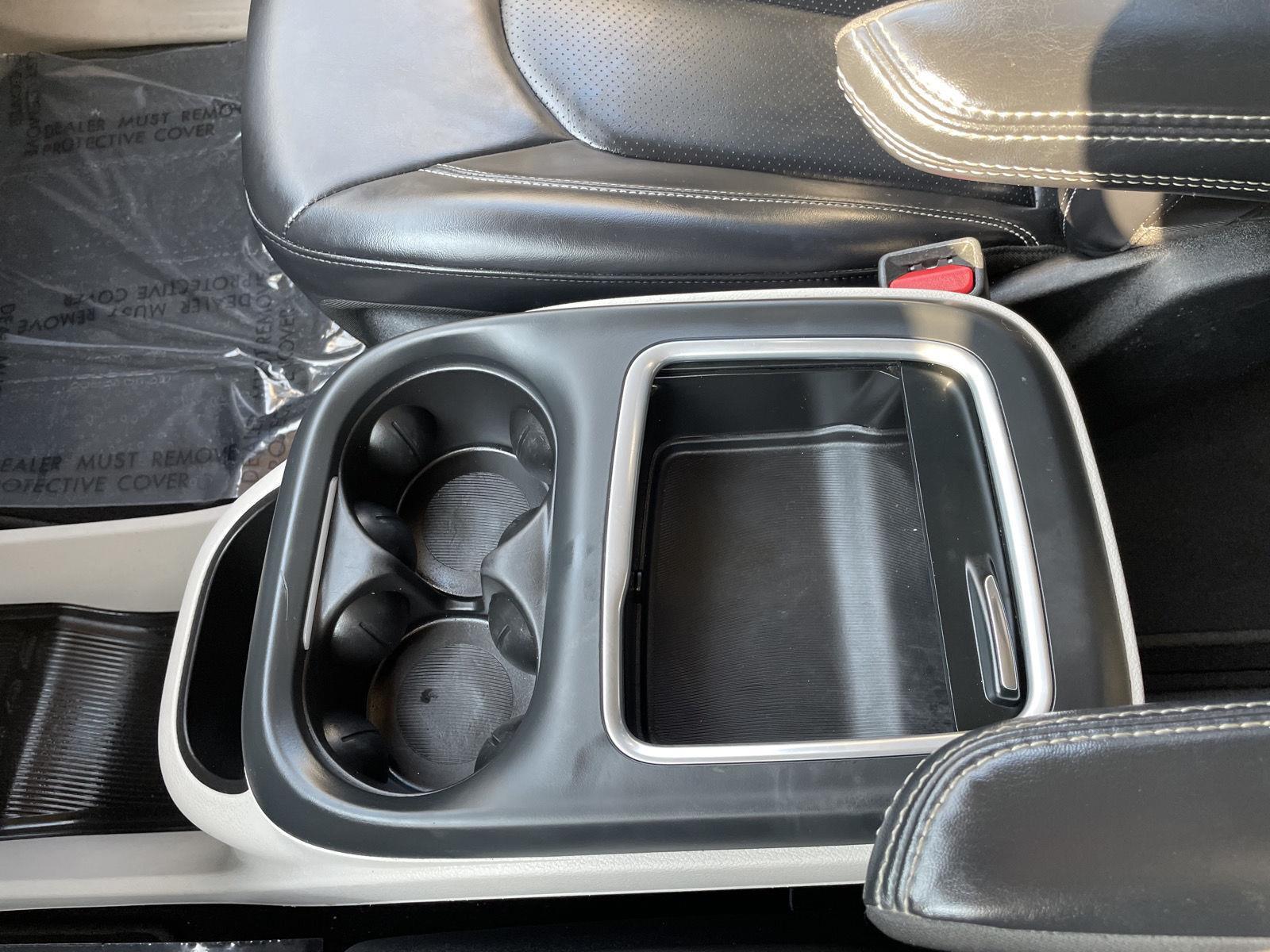 Vehicle photo 31