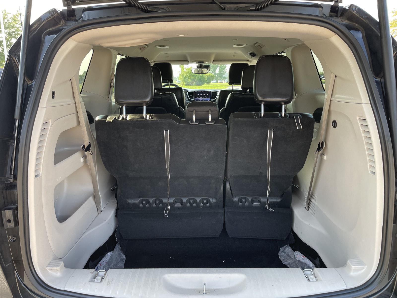 Vehicle photo 35