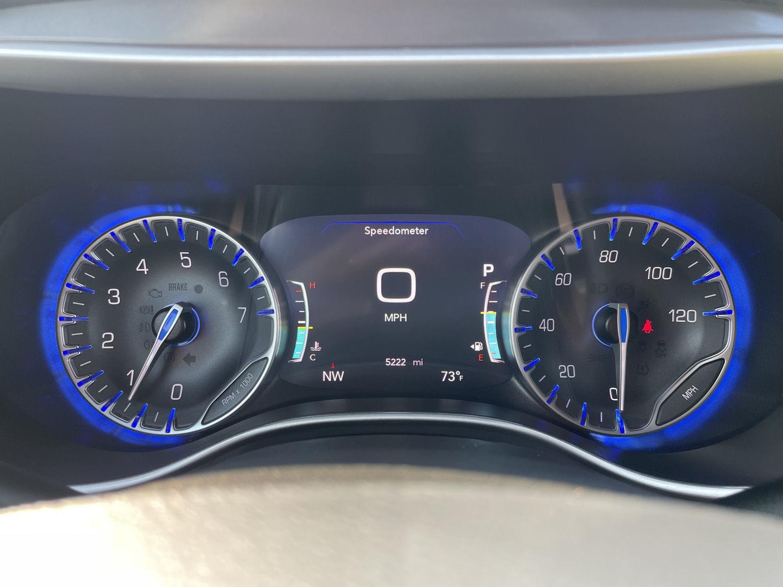 Vehicle photo 15
