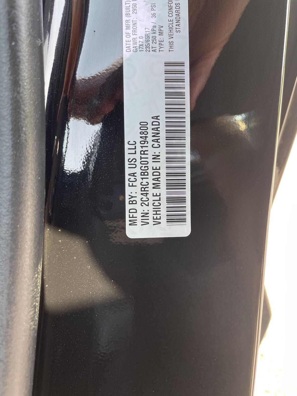 Vehicle photo 33