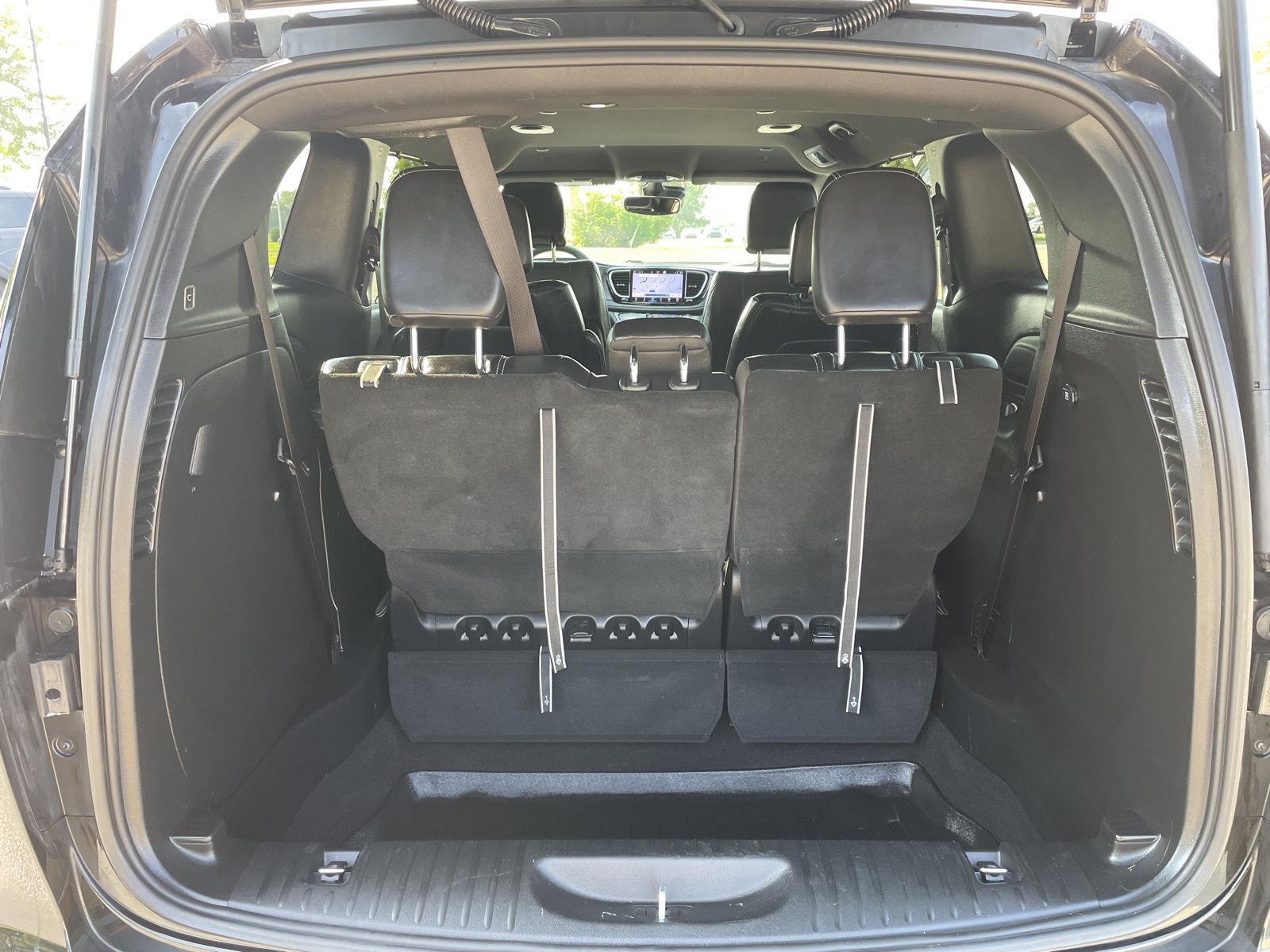 Vehicle photo 36