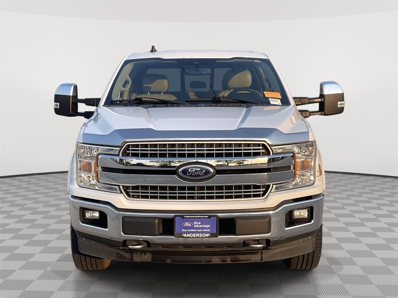 Vehicle photo 4