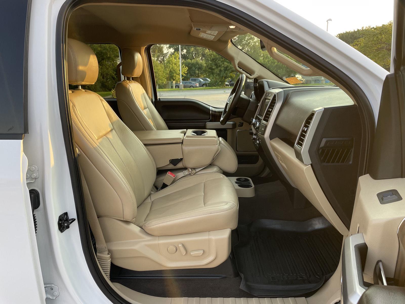Vehicle photo 19