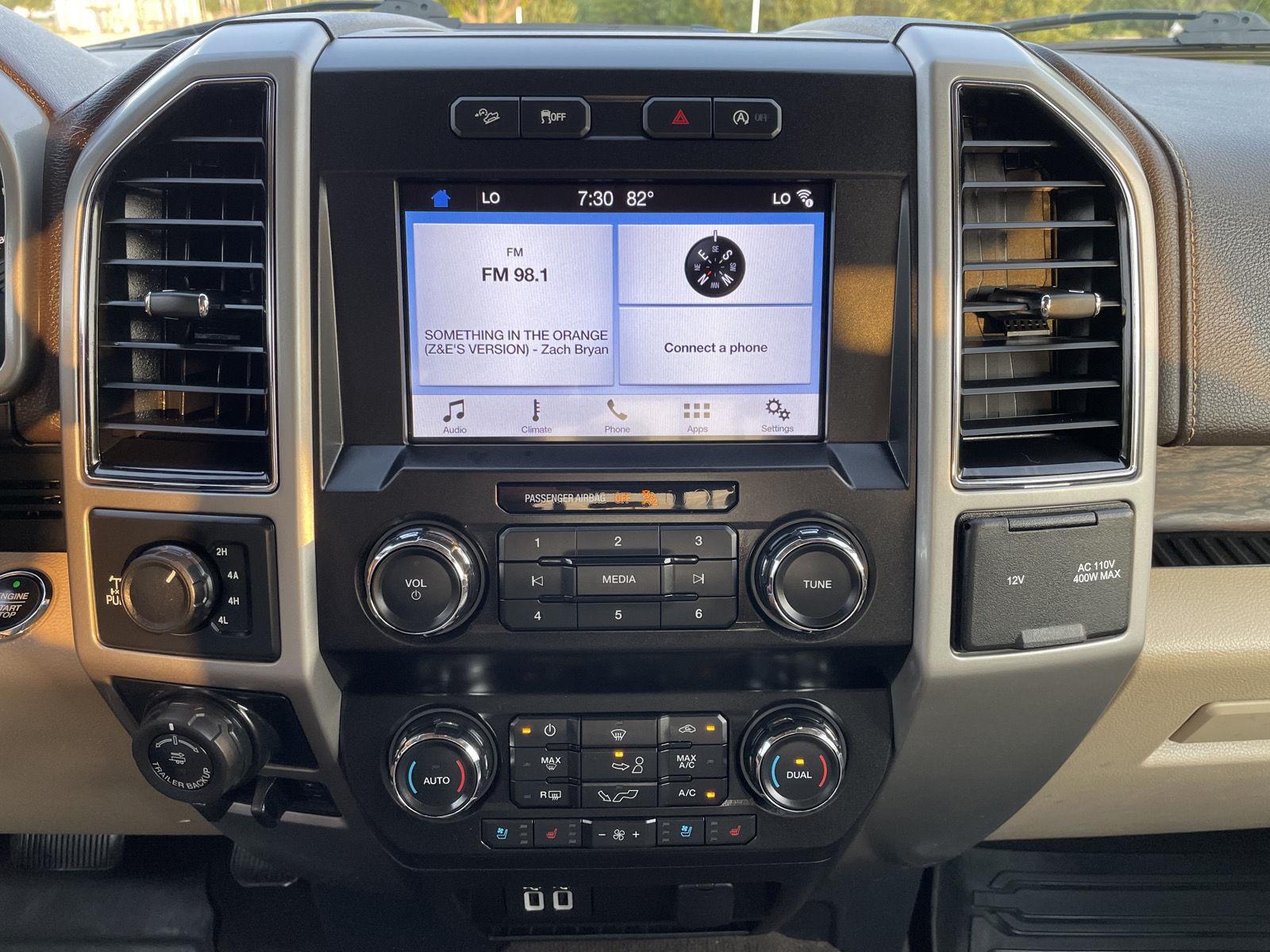 Vehicle photo 22