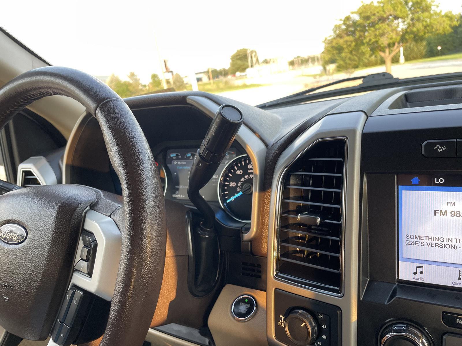 Vehicle photo 34