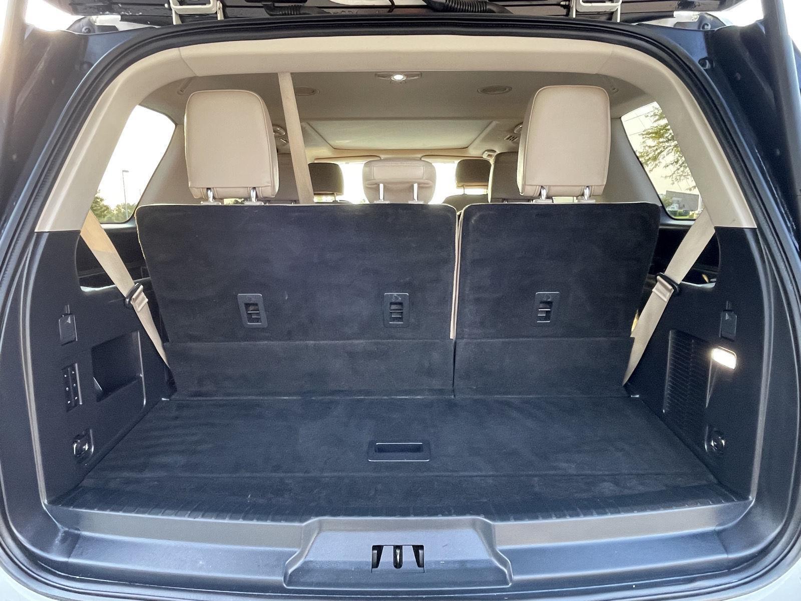 Vehicle photo 38