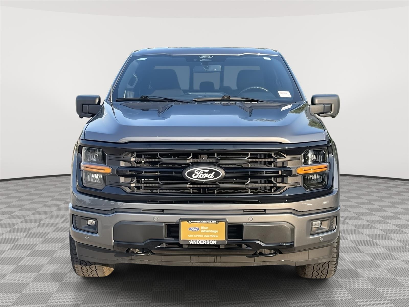 Vehicle photo 4