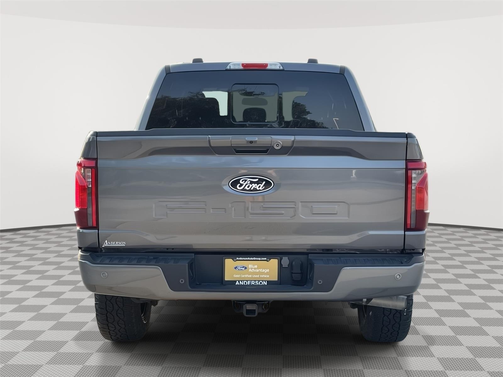 Vehicle photo 8