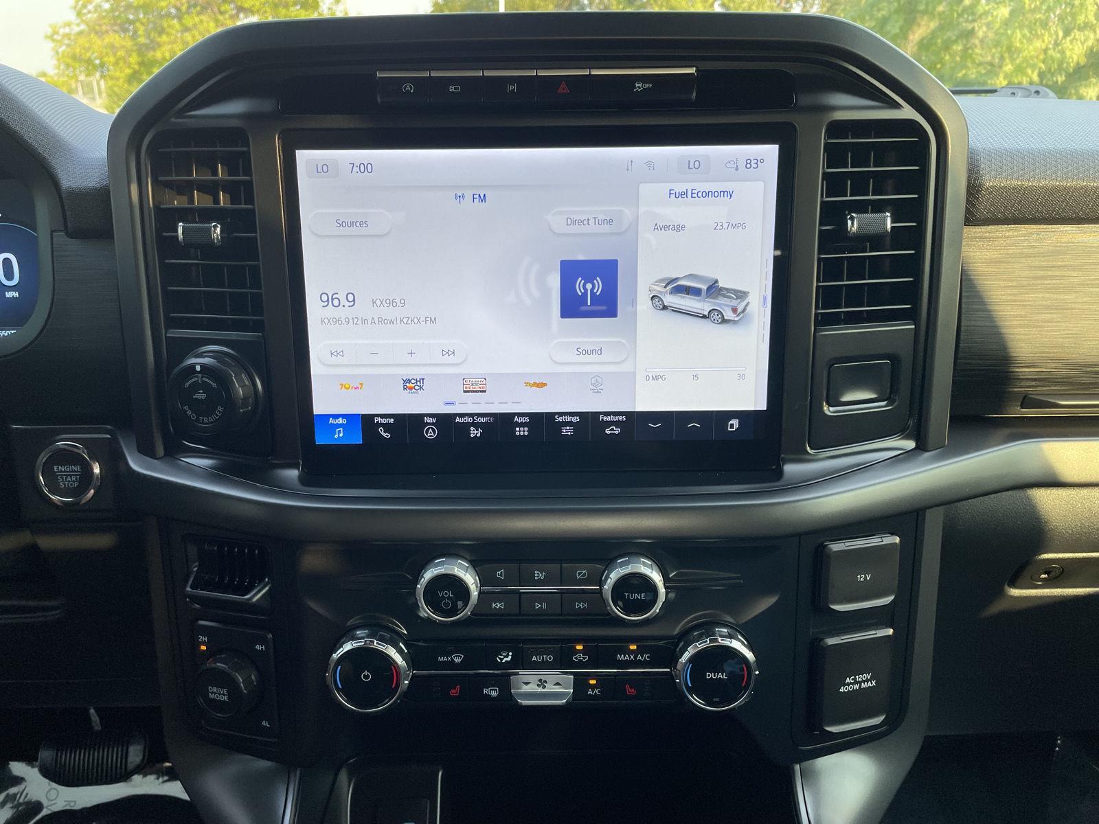 Vehicle photo 22