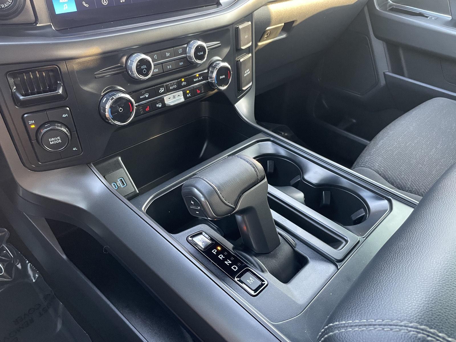 Vehicle photo 34