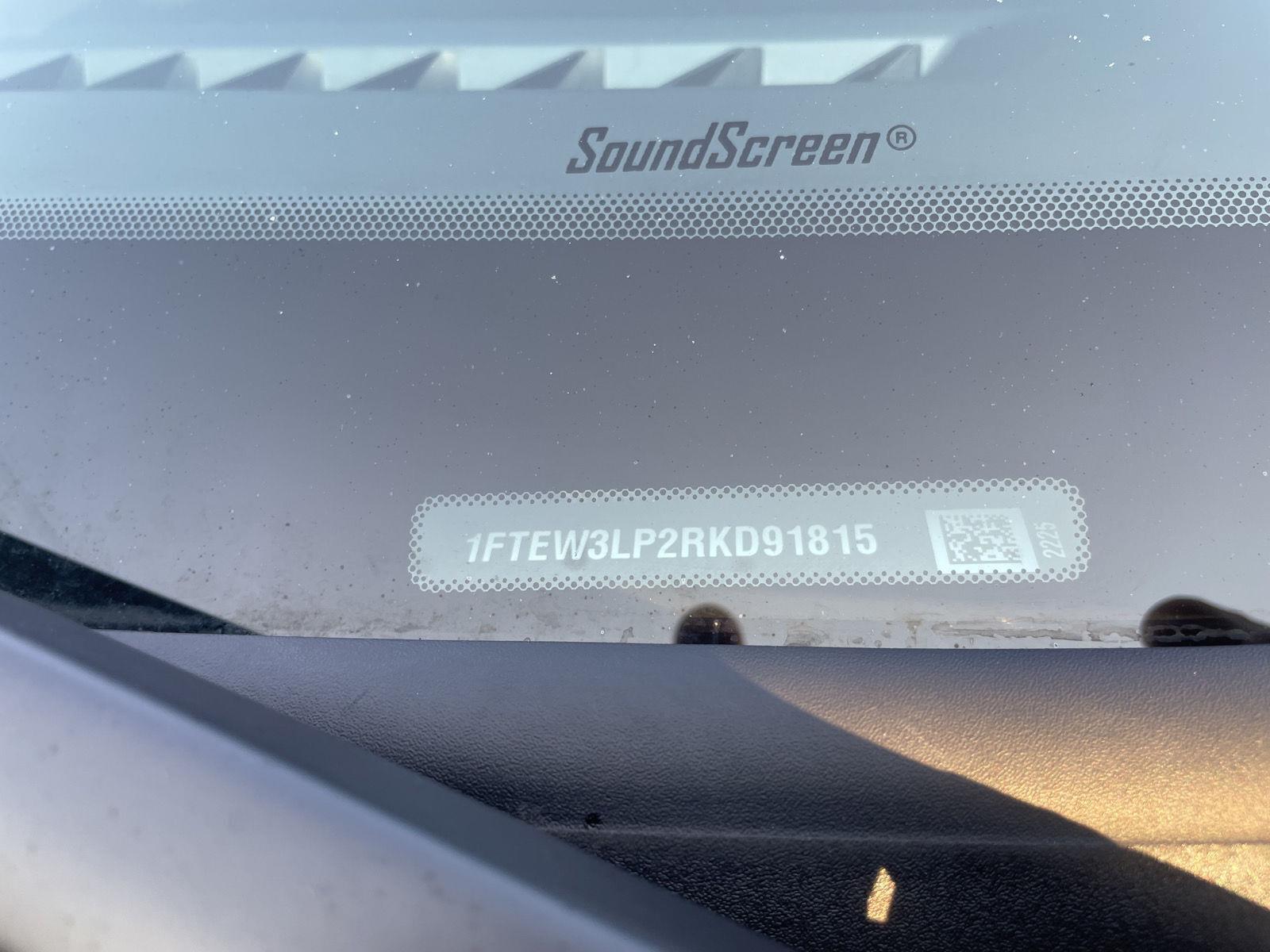 Vehicle photo 37