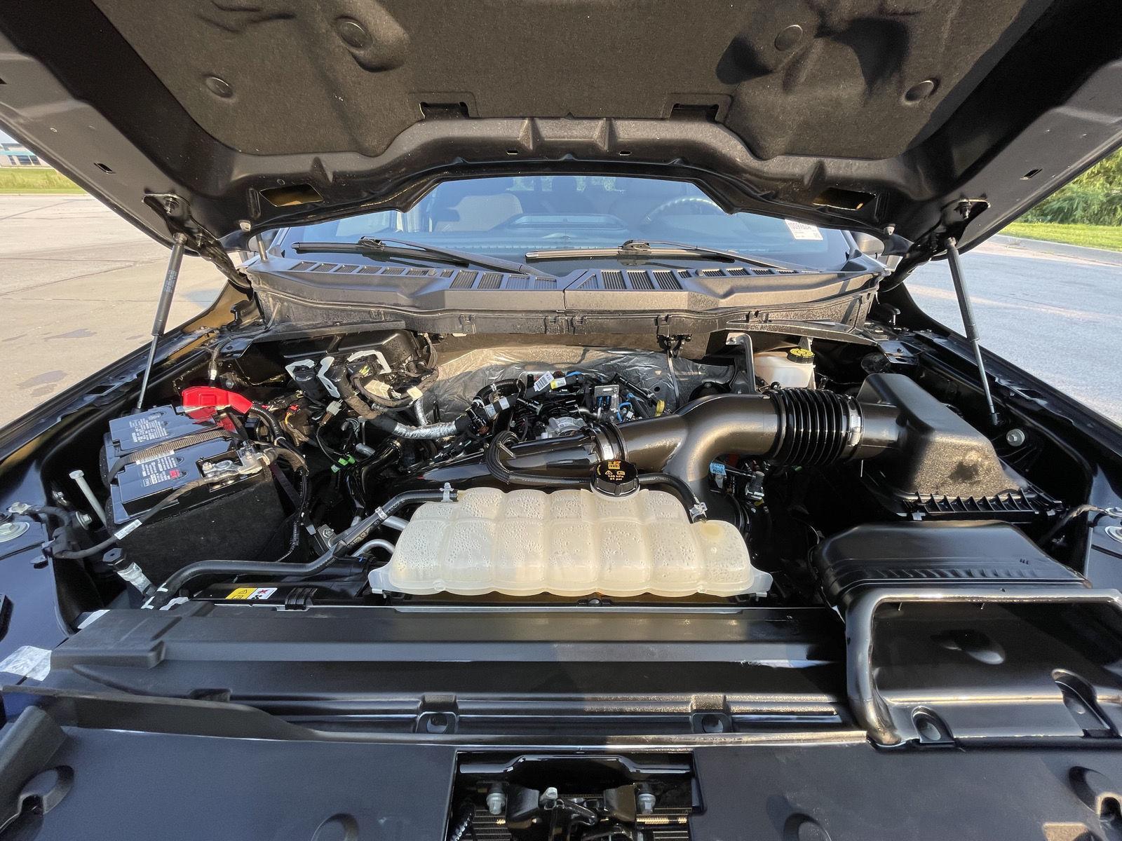 Vehicle photo 38