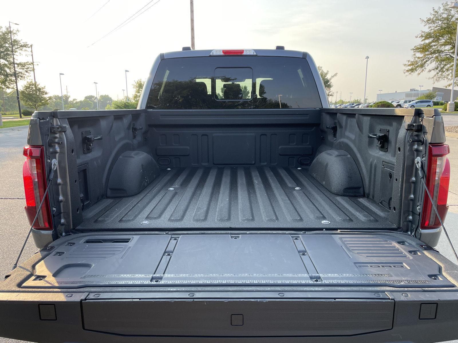 Vehicle photo 39