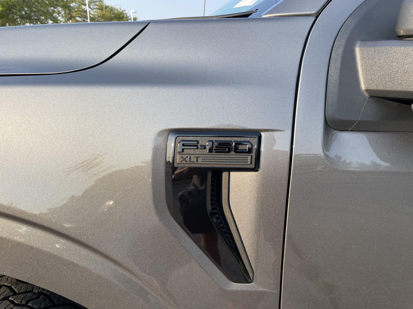 Vehicle photo 41