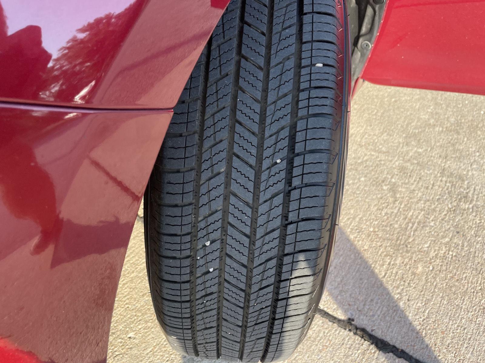 Vehicle photo 11