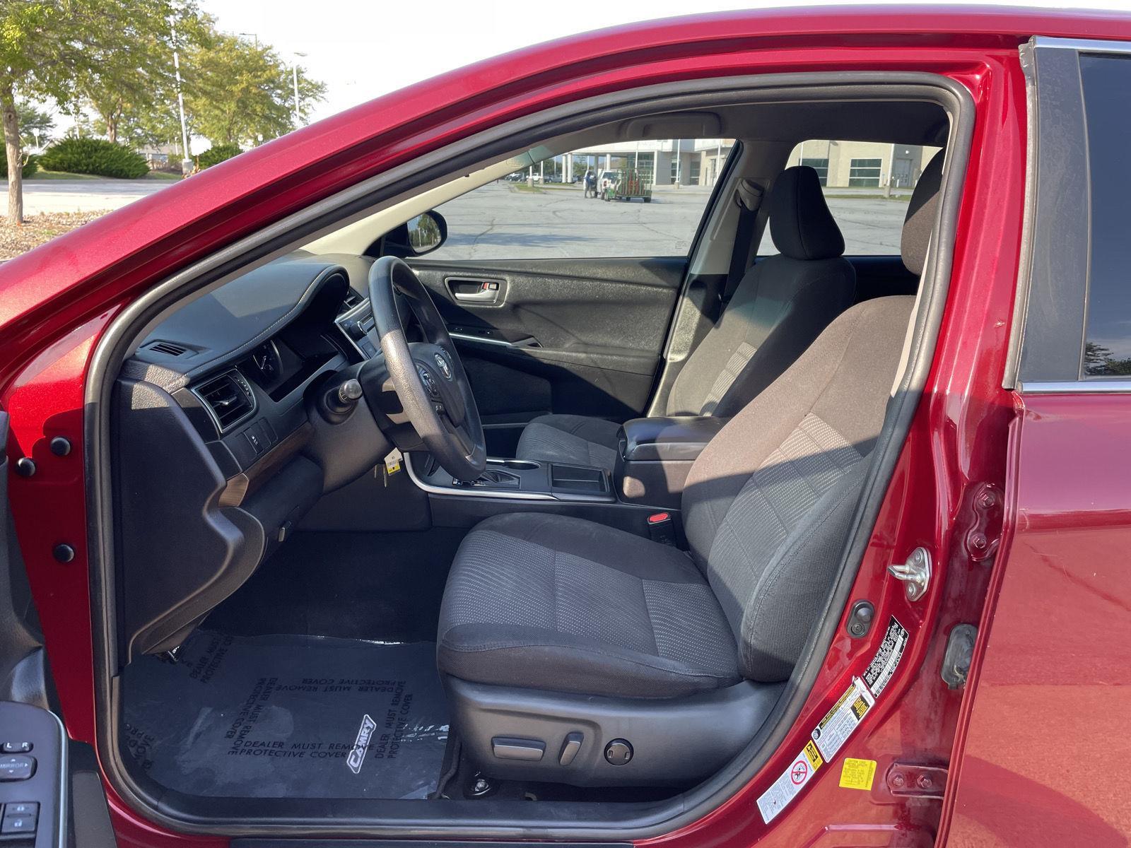 Vehicle photo 17