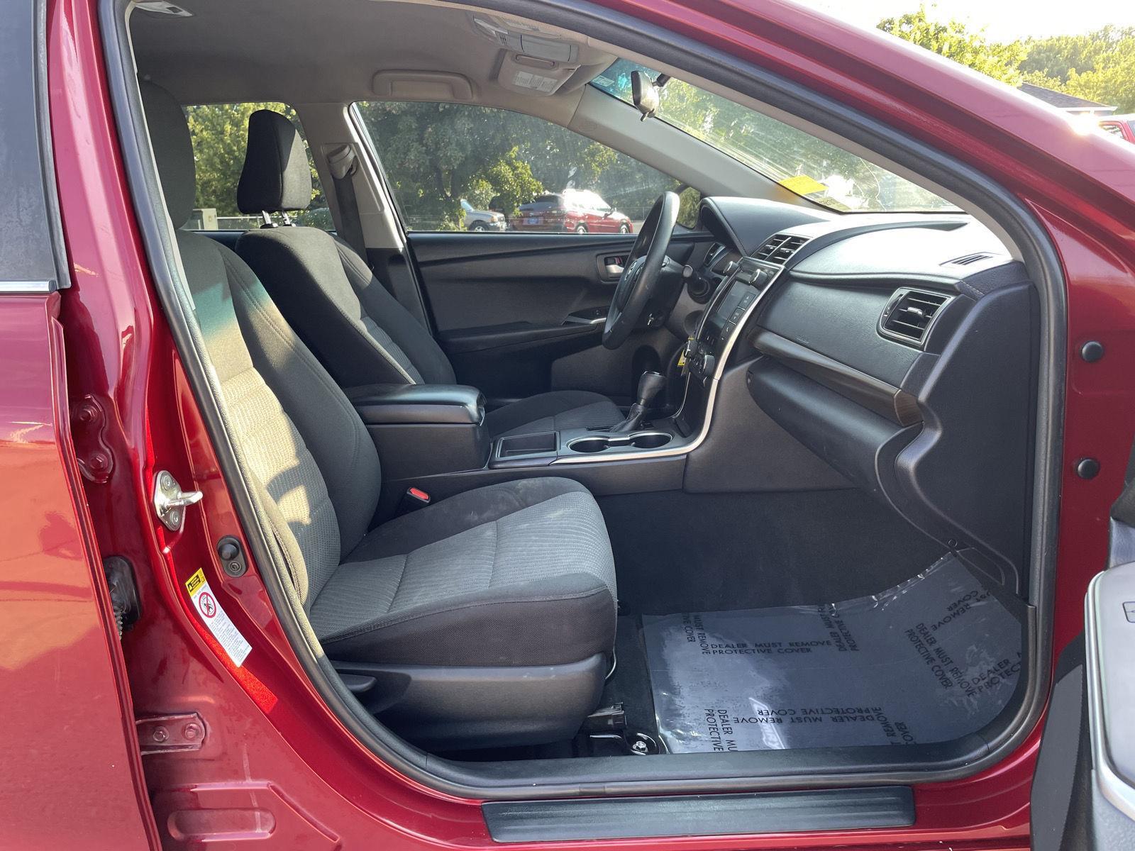 Vehicle photo 19