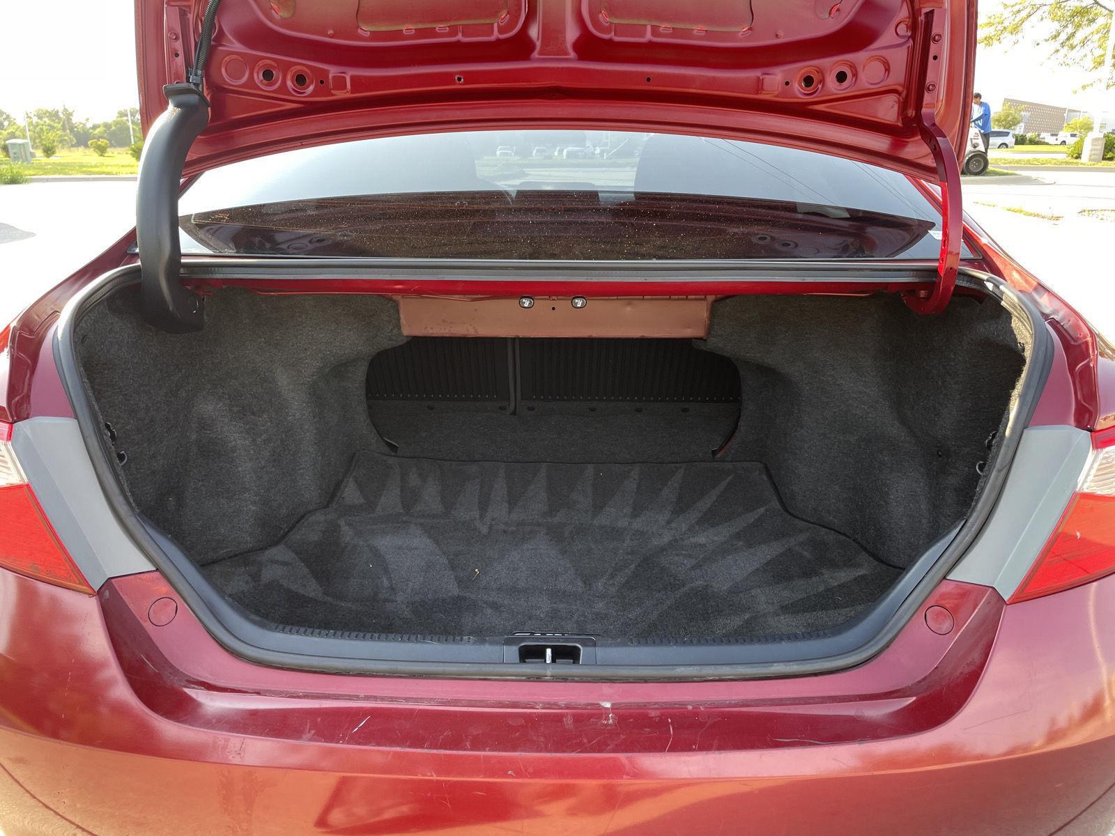 Vehicle photo 33