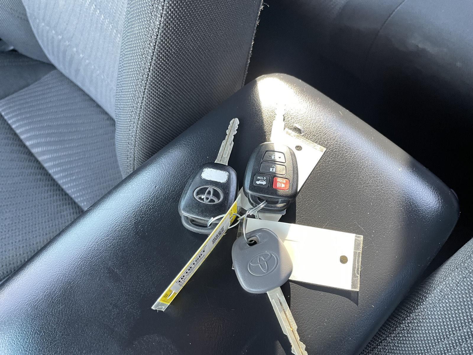Vehicle photo 36