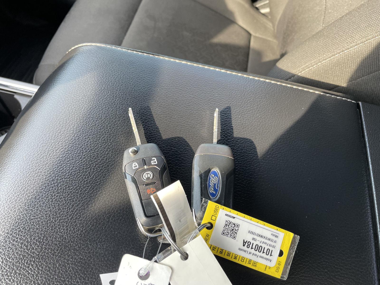 Vehicle photo 41