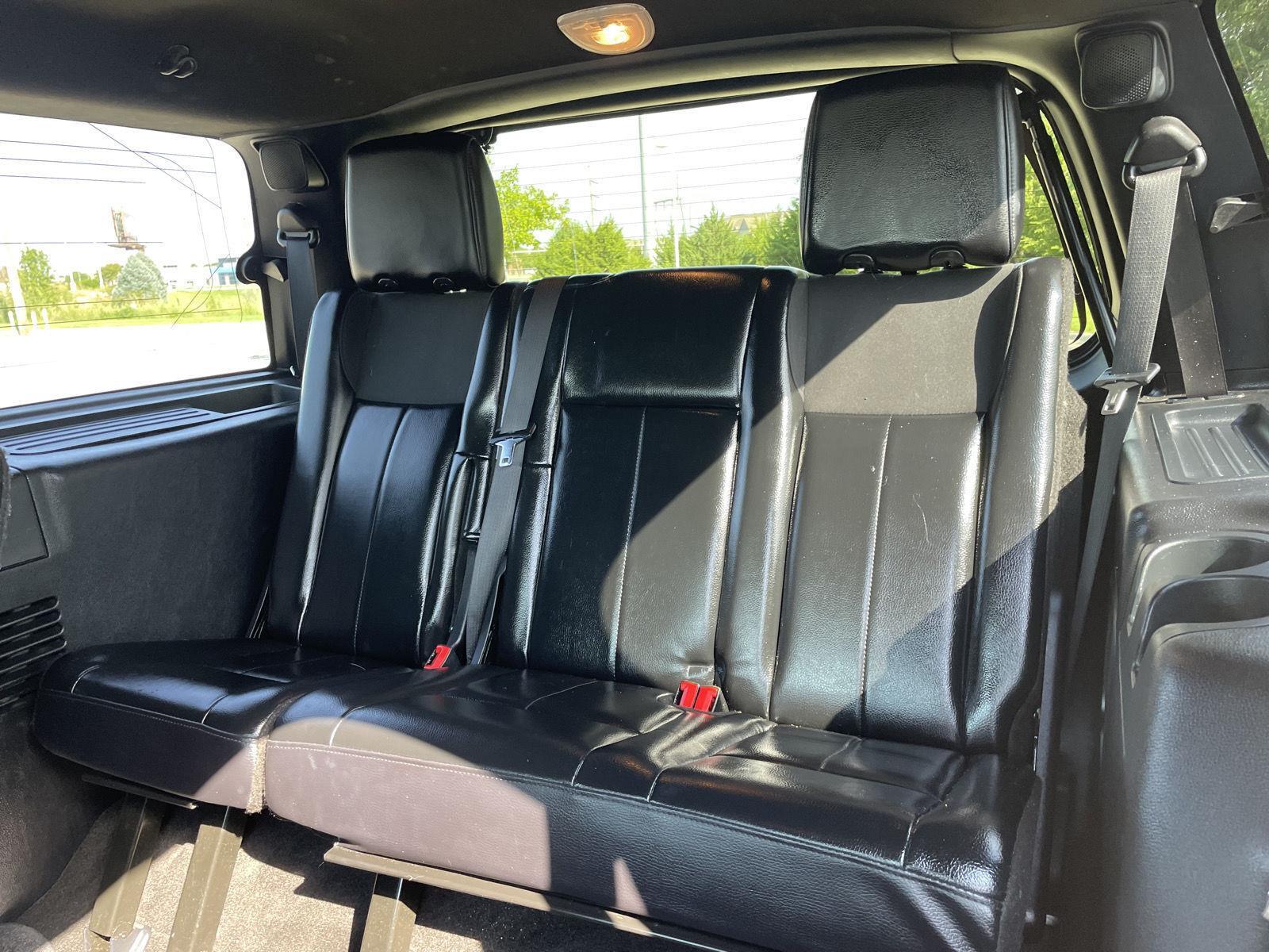 Vehicle photo 21