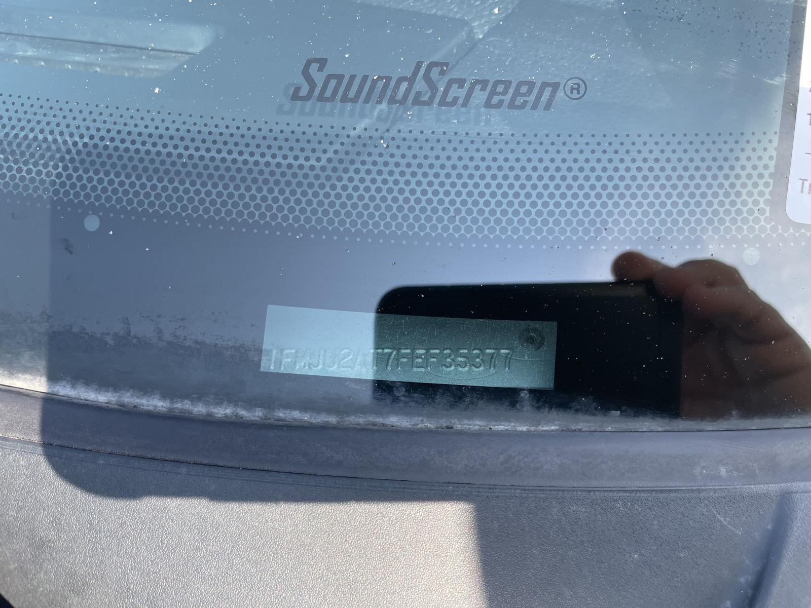 Vehicle photo 34