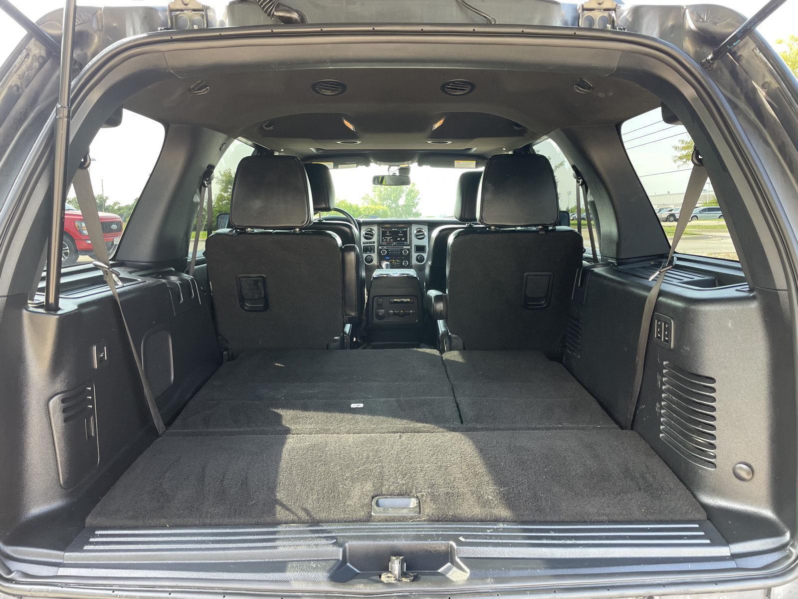 Vehicle photo 38