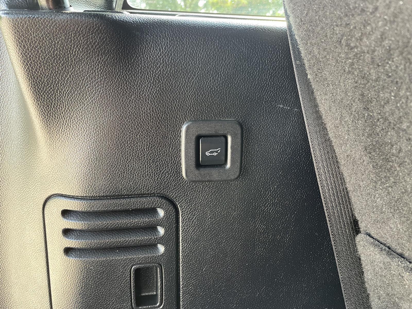 Vehicle photo 39