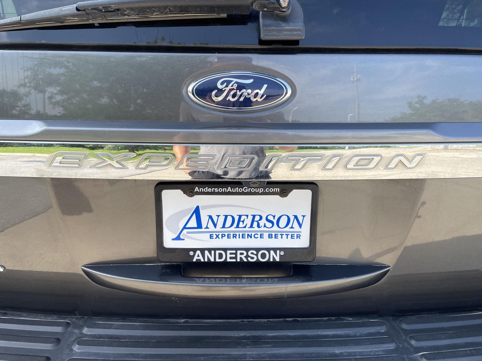 Vehicle photo 40