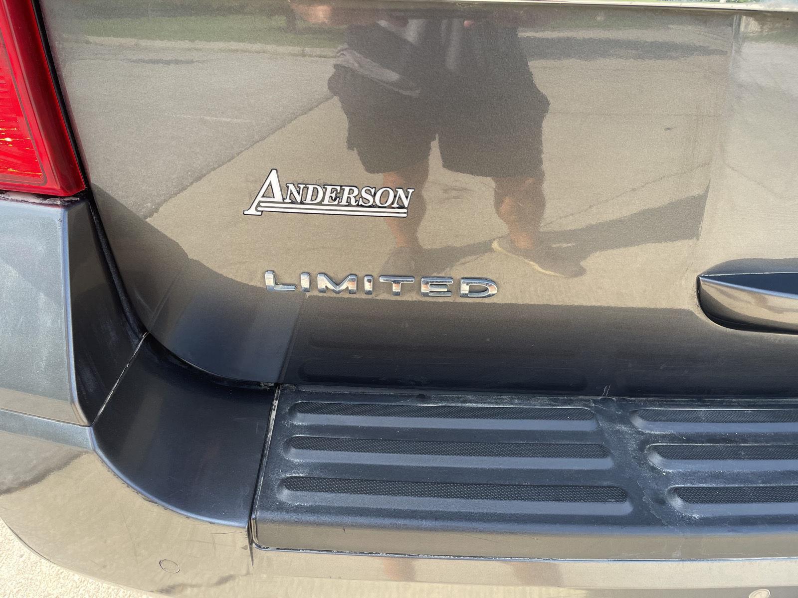 Vehicle photo 41